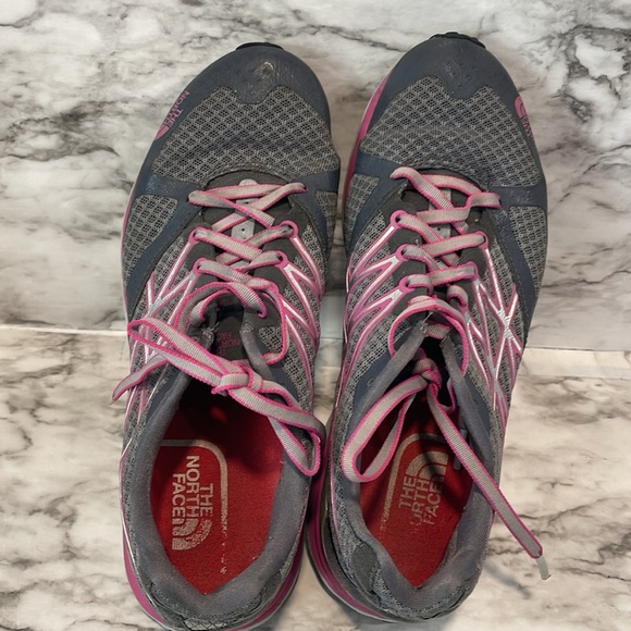 The North Face Ultra Cardiac Grays and pink Women's Trail Running Shoes US 8 - Picture 9 of 15